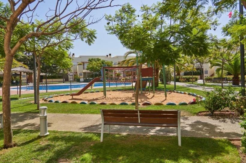 Apartamento Primera Linea De Playa Isla Cristina Urbanizacion Zarati Esterno foto